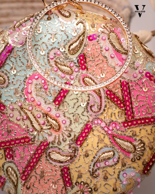 Zayra_Round_Zari_Clutch_Bag